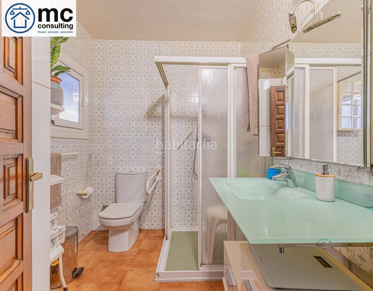 Foto aba4d47f-d3d7-49cb-9dca-b2839fab1dc8. Casa amb aparcament piscina a Cabrils