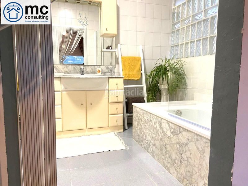 Foto b837dfe1-6d51-4854-8307-47c3825502a5. Casa amb aparcament piscina a Cabrils