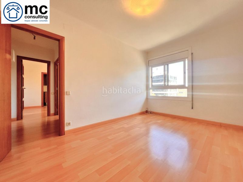 Foto 1dd15cfe-b8f4-40af-a326-5b0a5a163b74. Pis a Califòrnia-Santa Madrona Masnou (El)