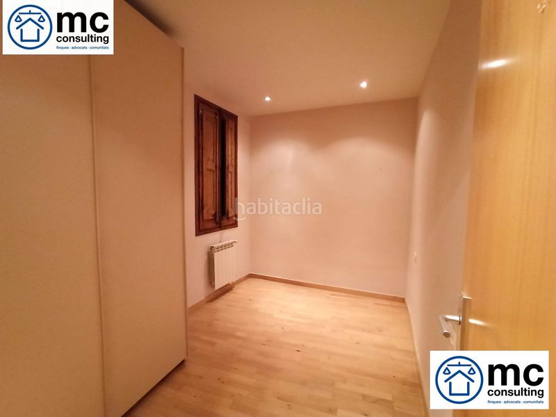 Foto 4a7bc13a-c5a3-42eb-8e55-41be13539a3a. Pis amb calefacció a St. Pere - Sta. Caterina - El Born Barcelona