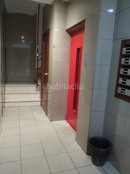 Foto 0a268014-1e2d-42d0-ac2a-4cc53a3dd77f. Piso este es un piso familiar, en un barrio agradable, a un paso de hipercor, bien comunicado y con todos los servicios a tu alcance. l en Valencia