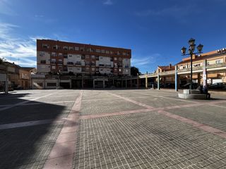 Rent Business premise  Meliana - plaza nolla. Alquiler local comercial