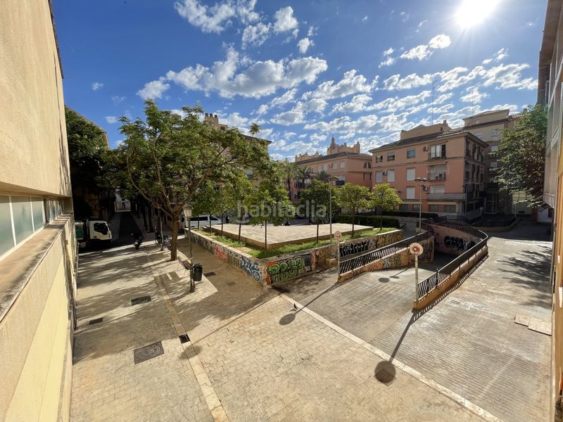 Piso de cuatro habitaciones en venta en El Carmen en Valencia - Imagen 2