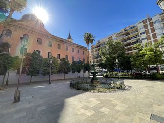 Alquiler Piso  Valencia - plaza vicente iborra. Piso en el carmen