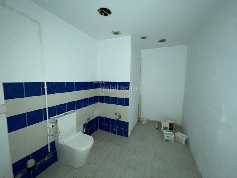Foto 67318d0b-a38d-4784-9ed4-441ed19002c2. Local comercial a El Pilar Valencia