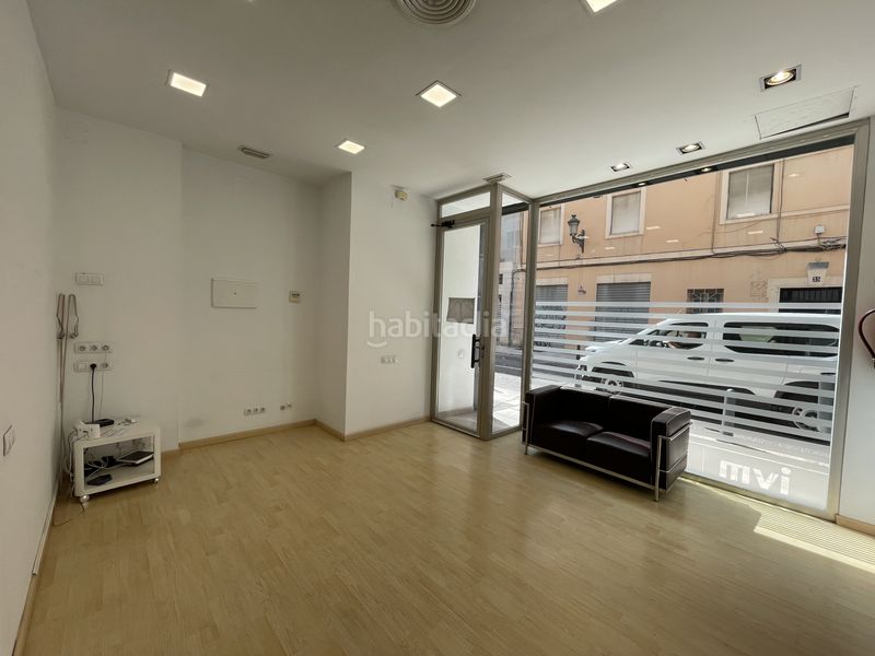 Foto 0677afbc-6d0e-412d-b911-8efc1db25d69. Local comercial a El Pilar Valencia