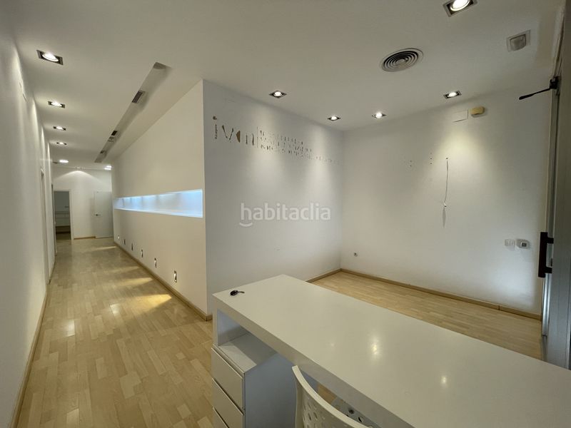 Foto 1b245eaf-1b12-4464-80b5-a498949bb5a6. Local comercial a El Pilar Valencia