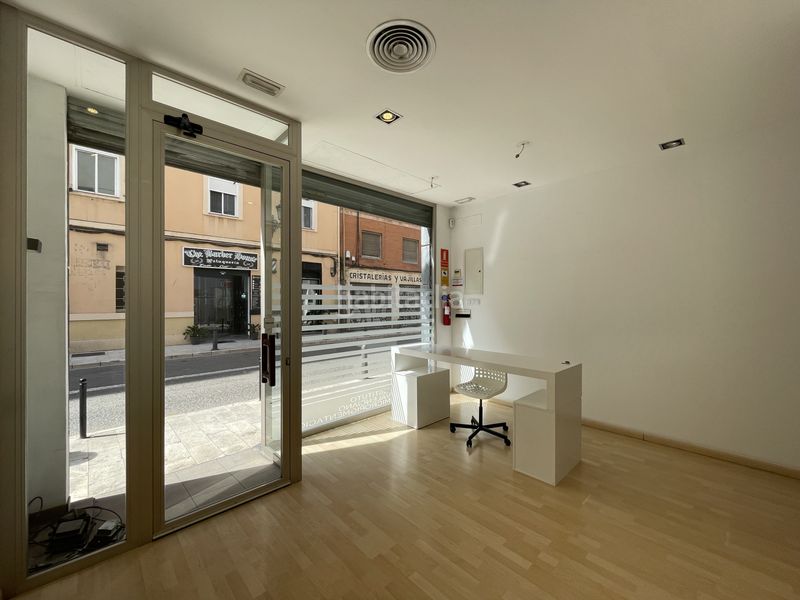 Foto 26e93d0f-4c77-4be7-aa2b-8f53badd9362. Local comercial a El Pilar Valencia