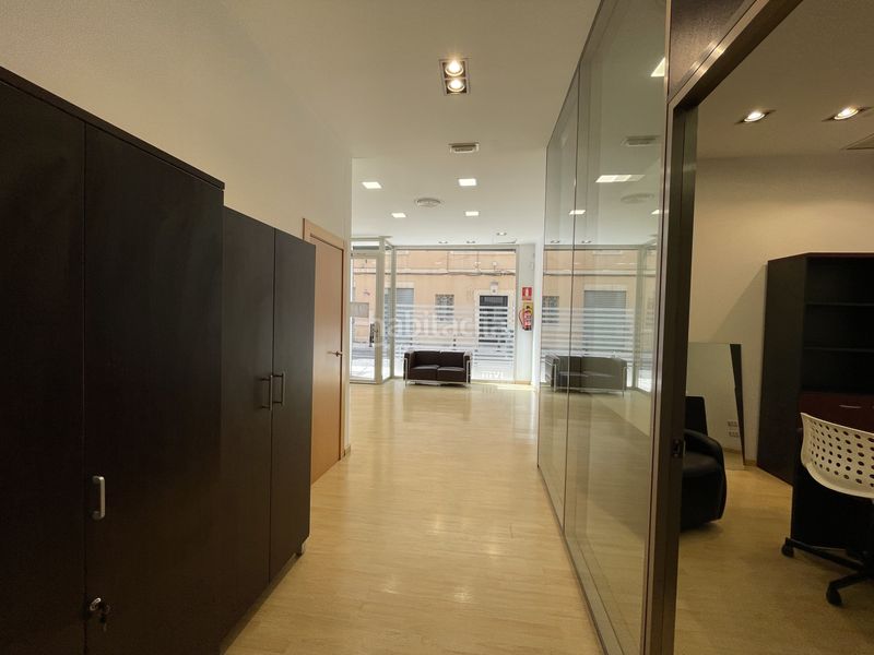 Foto 363ff10a-afe8-41d6-875d-3e6775276240. Local comercial a El Pilar Valencia