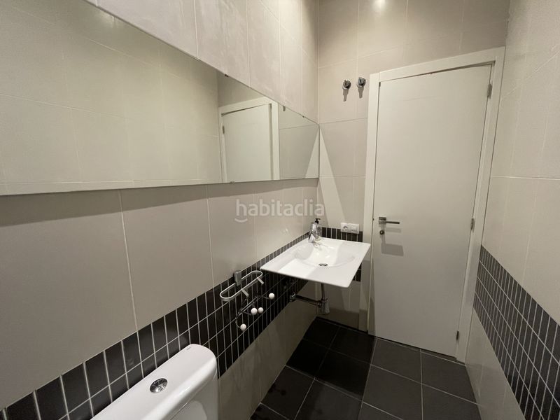 Foto 37caa22c-05c4-4eeb-9b27-fc499d8b7701. Local comercial a El Pilar Valencia