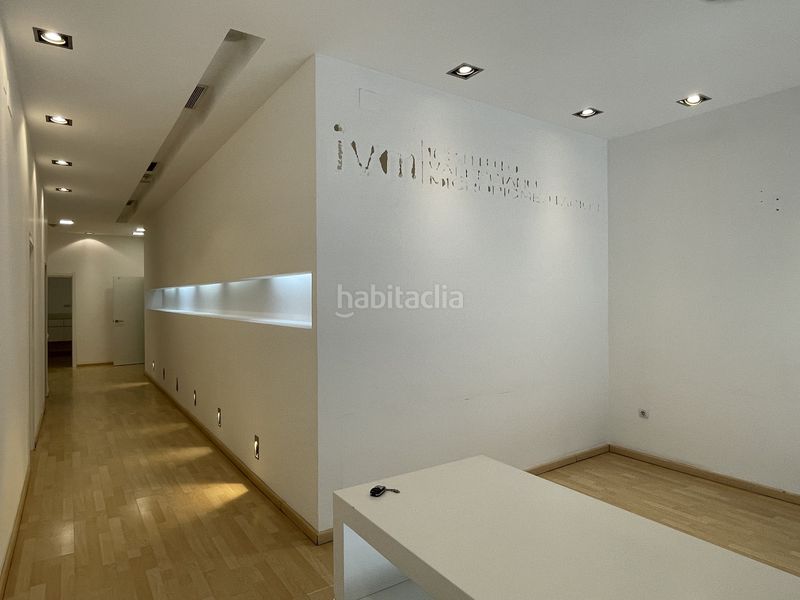 Foto 4c9356a3-4a75-40e8-91b1-4f1ea1d6e000. Local comercial a El Pilar Valencia