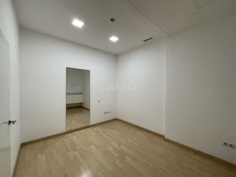 Foto 7513c67d-a23b-4ab7-8ef0-80e33a83a7e3. Local comercial a El Pilar Valencia