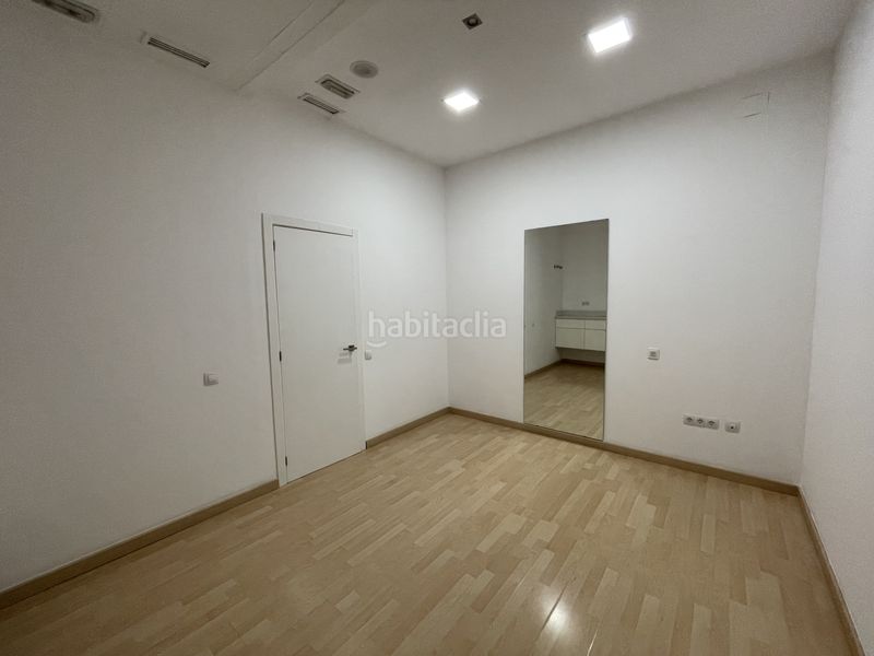 Foto 79f18d9d-8916-4cc8-9bef-e272589baa4c. Local comercial a El Pilar Valencia