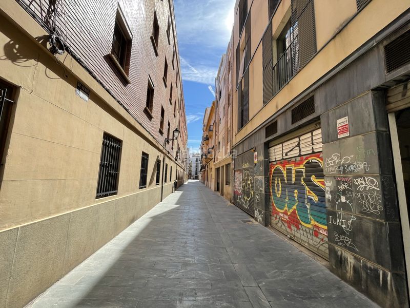 Foto 93a45a55-d5cf-4dda-9437-9e71b1dabdf0. Local comercial a El Pilar Valencia