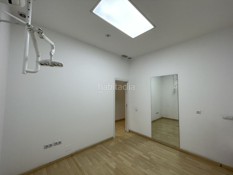 Foto 9c45018a-8126-4950-91de-ad43b8fef4c6. Local comercial a El Pilar Valencia