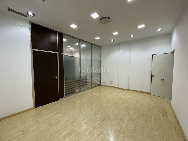 Foto b8cfbee6-4af9-4a86-935c-a55e4610595e. Local comercial a El Pilar Valencia