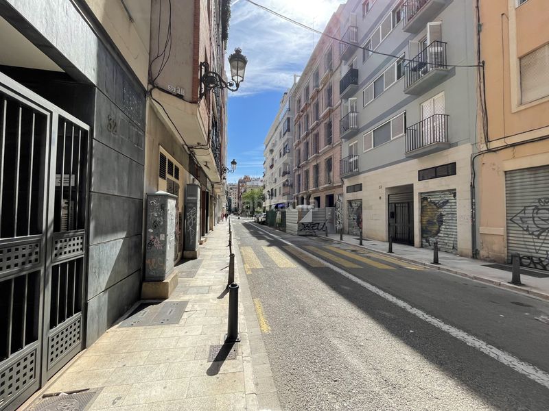 Foto fb56cd28-d399-4f89-8c8a-ee30b9c0793e. Local comercial a El Pilar Valencia