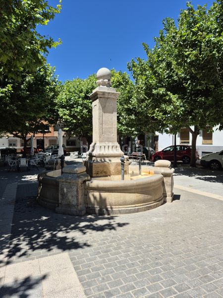 Foto 33ca6334-bab0-46f2-b3ec-c3d5cc2829e6. Pis a Macastre