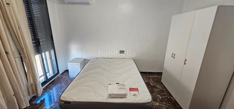 Foto 489a7536-edc2-4e43-bbe7-404dedb20530. Alquiler piso  casi a estrenar para estudiantes o personal sanitario en Valencia