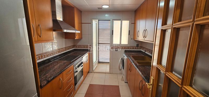 Foto 6d072e93-96aa-46e5-8ddf-a10dce4fd0db. Alquiler piso  casi a estrenar para estudiantes o personal sanitario en Valencia