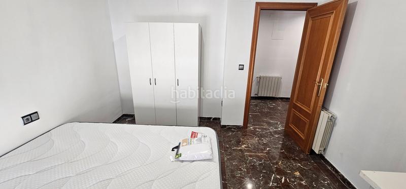 Foto c2c7bcd6-ec77-4647-820e-ae614859077a. Alquiler piso  casi a estrenar para estudiantes o personal sanitario en Valencia