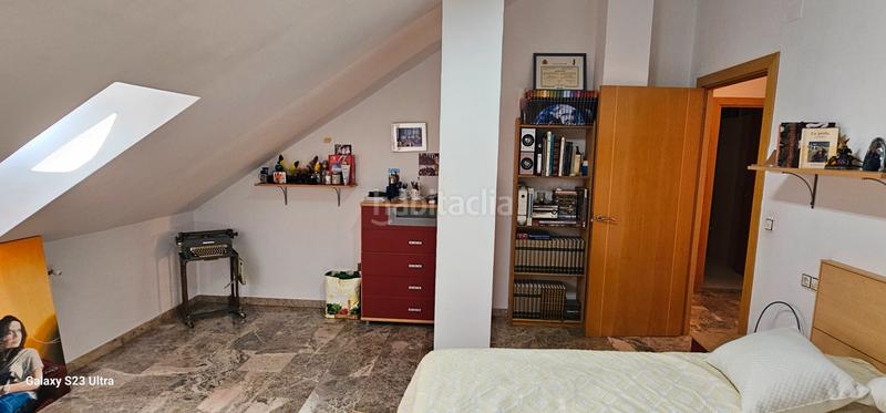 Foto a2062192-6fa7-462f-a857-17ecfeaeafb0. Ático  con 6 habitaciones y 3 baños en Requena
