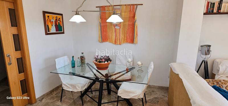 Foto d2184267-f7e3-4ace-8f78-e20309cf0479. Ático  con 6 habitaciones y 3 baños en Requena