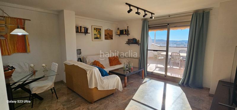 Foto ec7a759d-d1ec-4354-bb8b-5214c2b01fb6. Ático  con 6 habitaciones y 3 baños en Requena