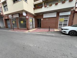 Location Local commercial à La Flota. Se alquila local comercial en la flota de 382m2