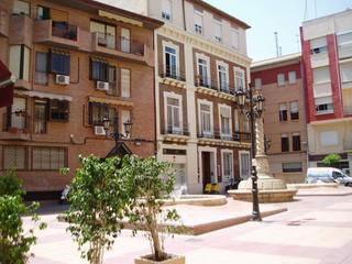 Lloguer Estudi a San Nicolás. Alquiler de estudio en la plaza de san nicolas