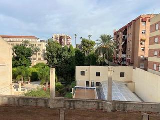 Lloguer Pis a San Lorenzo. Alquiler de piso en el centro junto a la universidad de murcia .