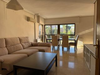 Rent Flat in San Lorenzo. Alquiler de piso en el centro junto a la universidad de murcia .