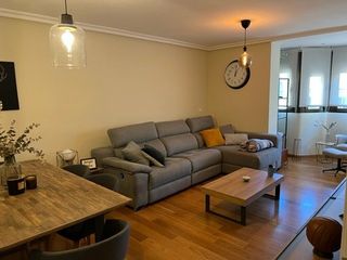 Rent Flat in San Nicolás. Alquiler piso céntrico, zona santa teresa, 3 dormitorios, amuebl