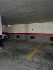 Location Parking voiture à La Fama. Alquiler de plaza de garaje en el centro, zona avenida rector lo