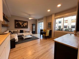 Location Appartement à Santa Catalina - San Bartolomé. Alquiler de apartamento en el centro, gran vía