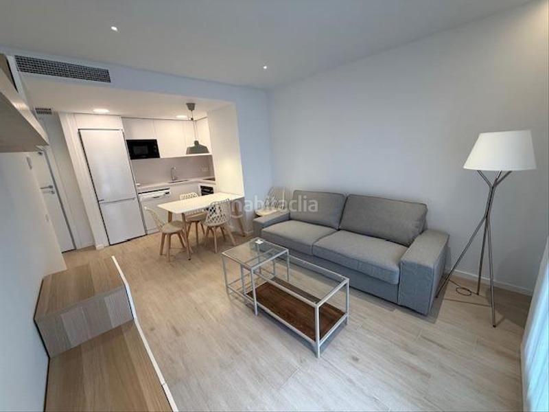 Foto bb483cbe-d87e-40f6-8e65-f73067445dbe. Lloguer apartament amb aparcament a Juan Carlos I Murcia