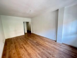 Affitto Appartamento in El Carmen. Alquiler de piso en barrio del carmen sin amueblar.