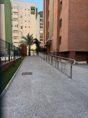 Lloguer Pis a La Fama. Alquiler de piso en el centro , avd. rector loustau