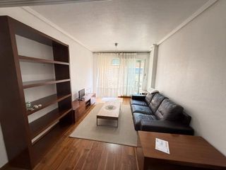 Lloguer Àtic a Ronda Sur. Alquiler de atico en ronda sur,  2 dormitorios, terraza 25 m2.,g