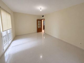 Apartamento en San Nicolás. Venta apartamento muy amplio, centrico junto santa teresa, 2 dor
