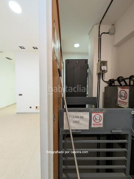 Foto b74ca528-27ac-4bac-b13e-0585dc325e28. Alquiler local comercial en ronda universitat 16 local con patio ajardinado disponible en Barcelona