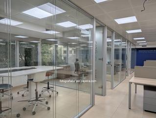 Office space in Pau claris 162. Oficina esquinera en pau claris con mallorca