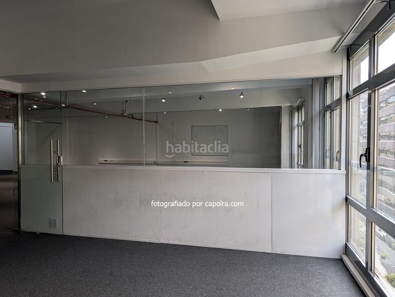Foto 03b48742-efdb-4dd6-aa98-a041d8177189. Alquiler oficina s tipo loft en calle aribau junto diagonal en Barcelona
