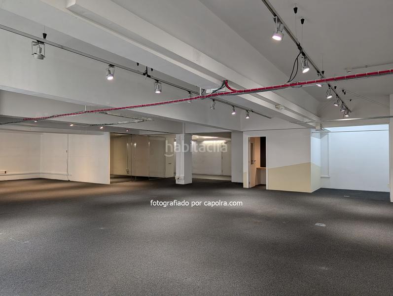 Foto f5d2e3d2-7044-425e-9b53-11cb58394ce7. Alquiler oficina s tipo loft en calle aribau junto diagonal en Barcelona