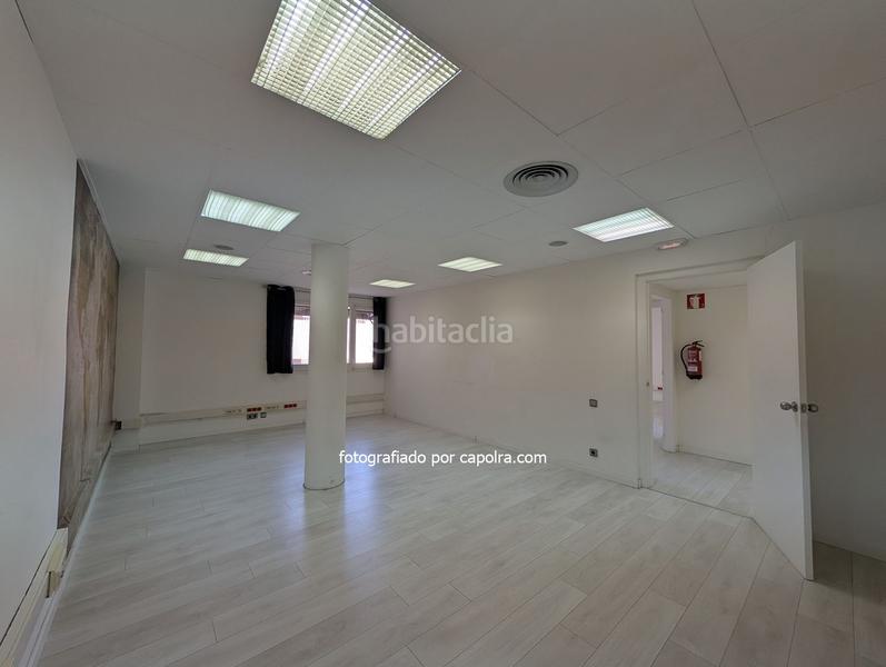 Foto c5654aa2-bd38-4852-9b2b-c56c87f15b86. Miete büro in guitard 45 in Barri de les Corts Barcelona