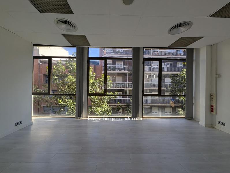 Foto d2edef76-19af-4ac3-a4ae-19152baa0f2a. Miete büro in guitard 45 in Barri de les Corts Barcelona
