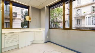 Location Bureau  Valencia. Oficina en alquiler en el eixample central