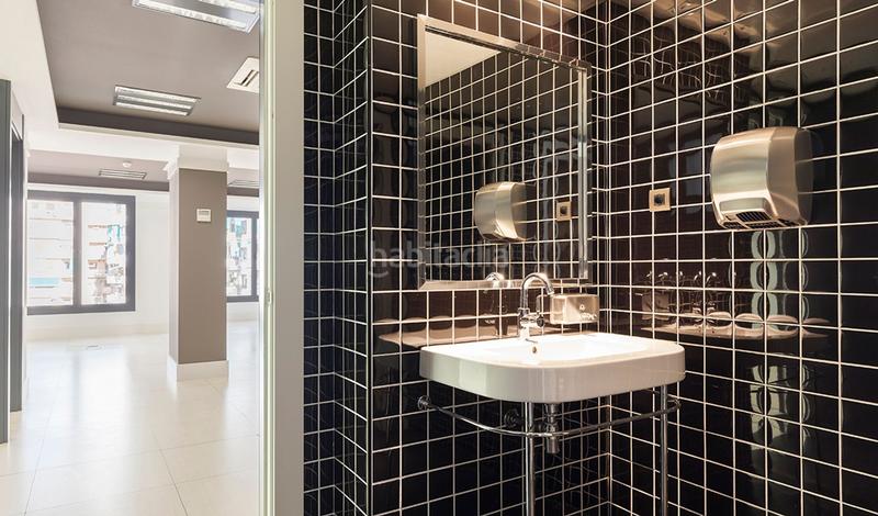 Foto 25aa7fa2-4c7e-45b5-b93c-dee467e7fabd. Location bureau avec chauffage dans Sant Ramon - Maternitat Barcelona