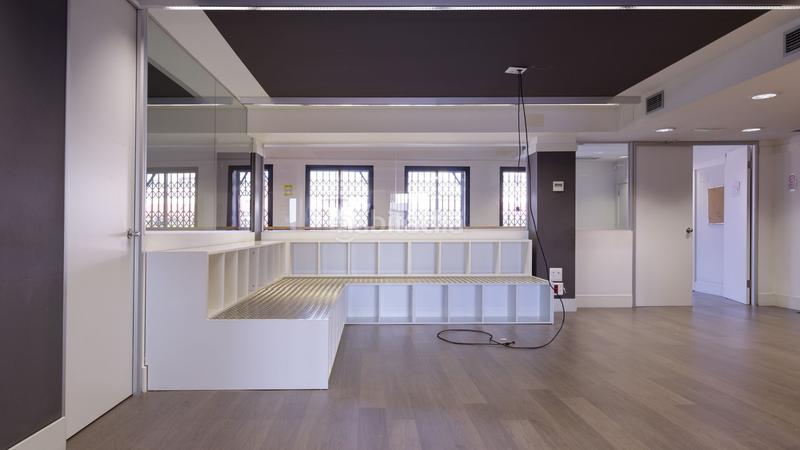 Foto c3be9a45-165e-4883-88d5-b7d883248f9d. Location bureau avec chauffage dans La Nova Esquerra de l´Eixample Barcelona