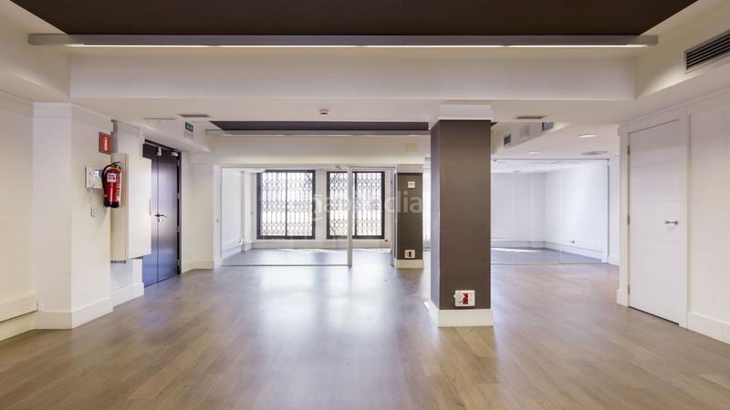 Foto 78338381-cee6-4124-b71c-0c241a616035. Rent office space with heating in La Nova Esquerra de l´Eixample Barcelona